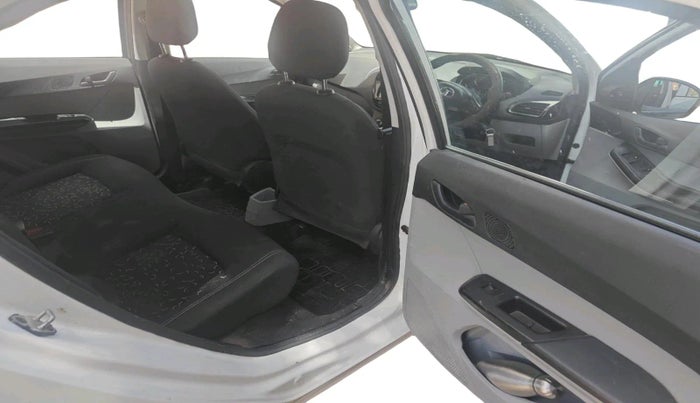 2022 Tata Tiago XT CNG, CNG, Manual, 67,432 km, interior