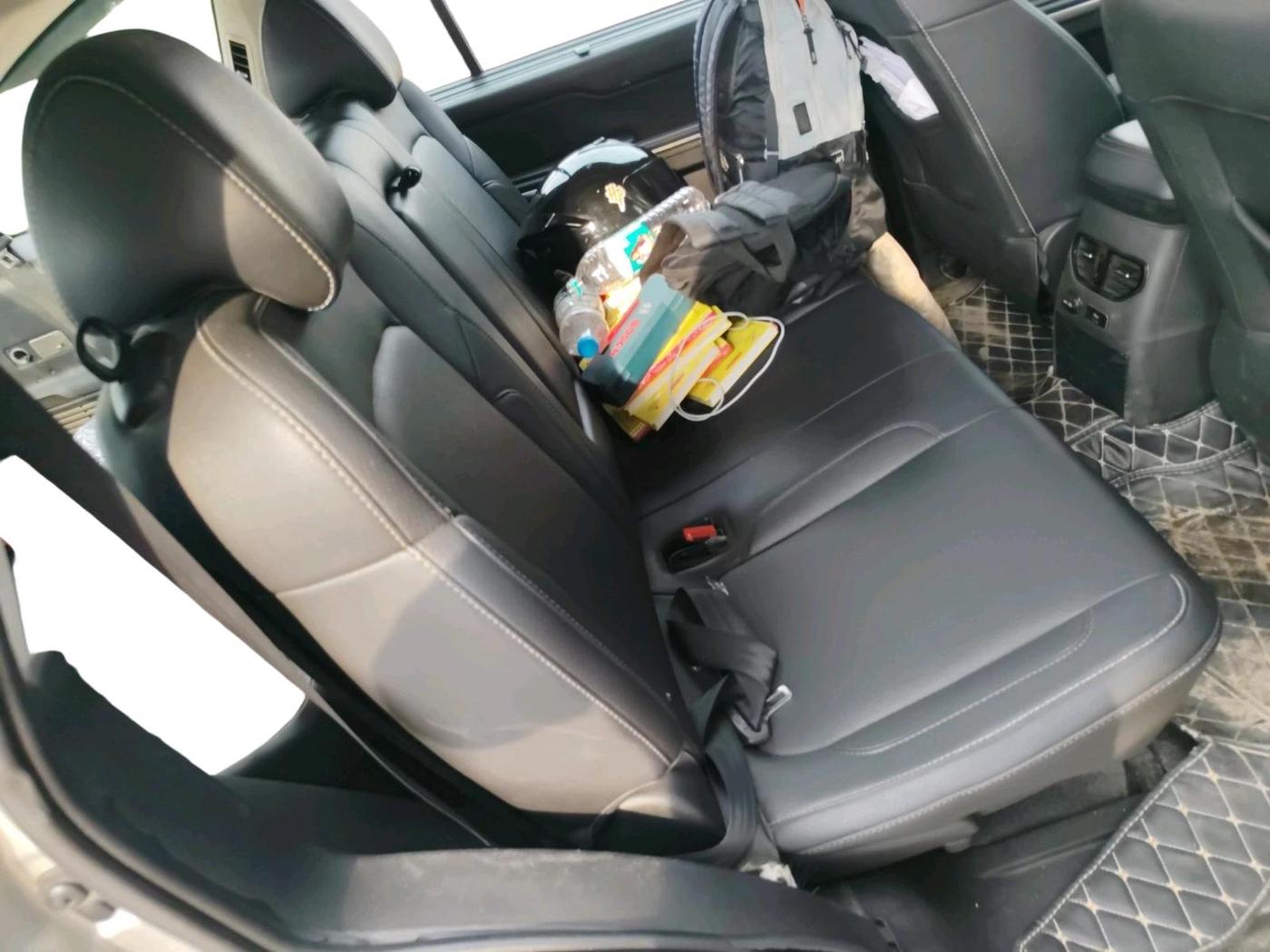 2017 Tata Hexa XTA 4X2 7 STR, Diesel, Automatic, 2,47,473 km, interior