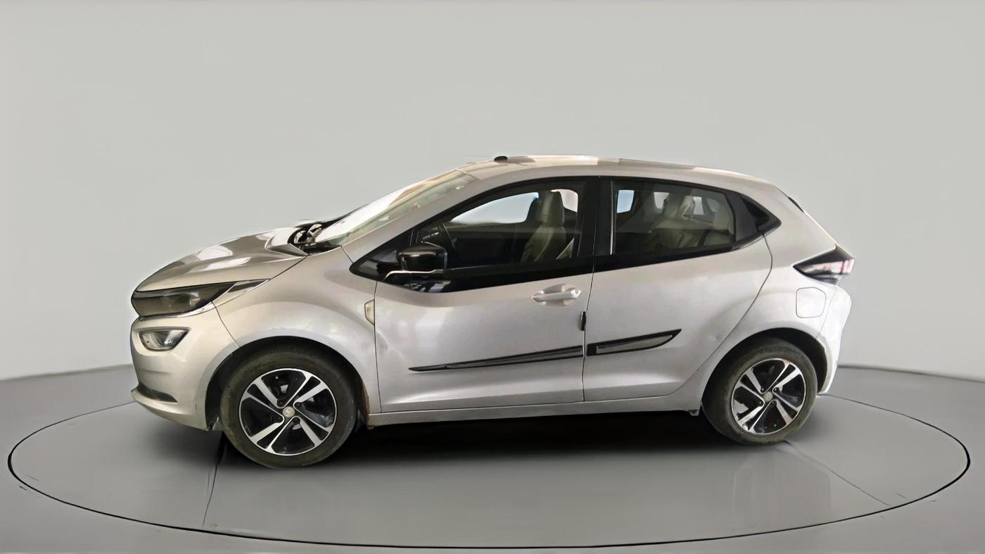 2020 Tata ALTROZ XZ PETROL, Petrol, Manual, 1,01,088 km, exterior