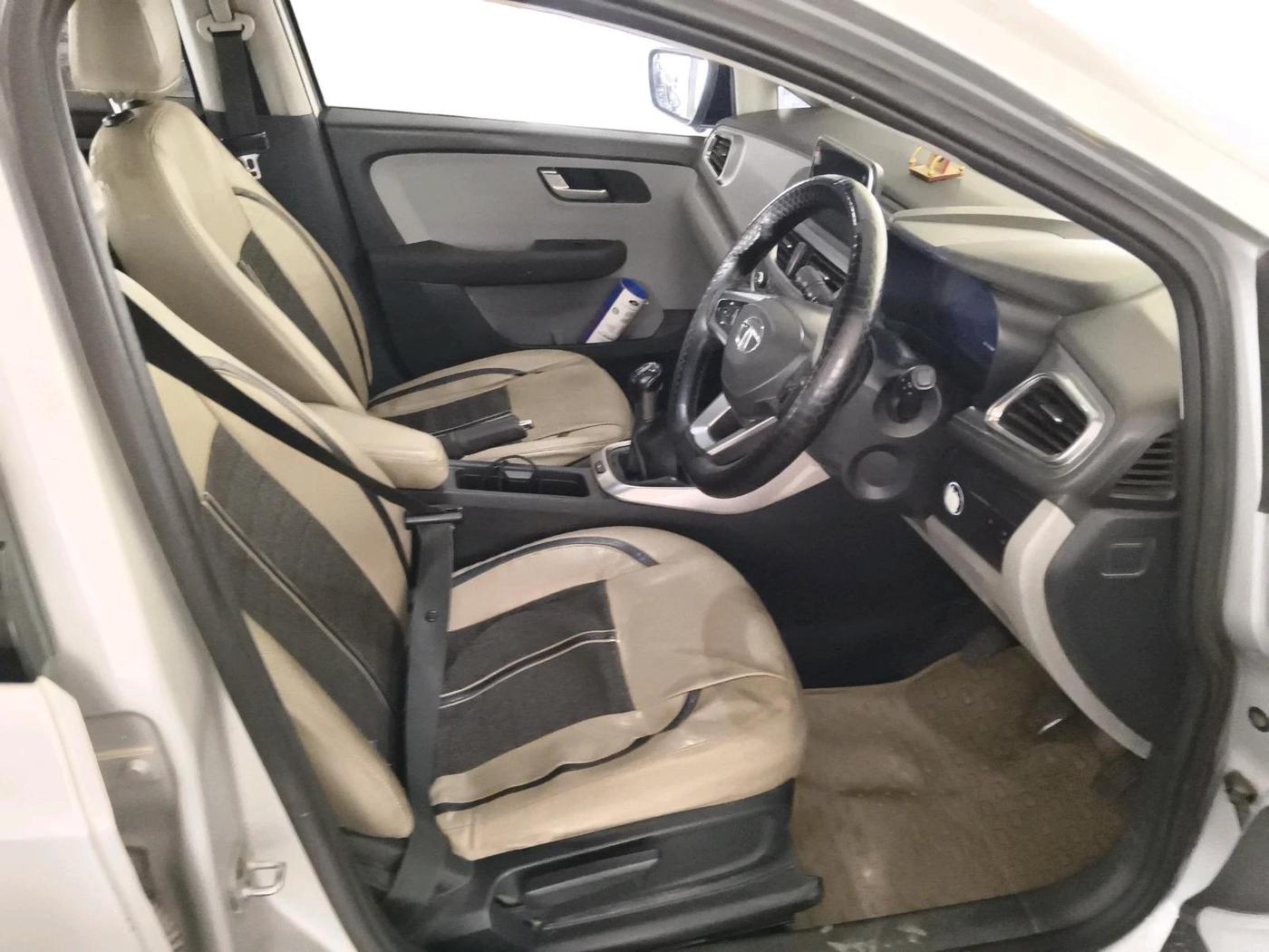 2020 Tata ALTROZ XZ PETROL, Petrol, Manual, 1,01,088 km, interior