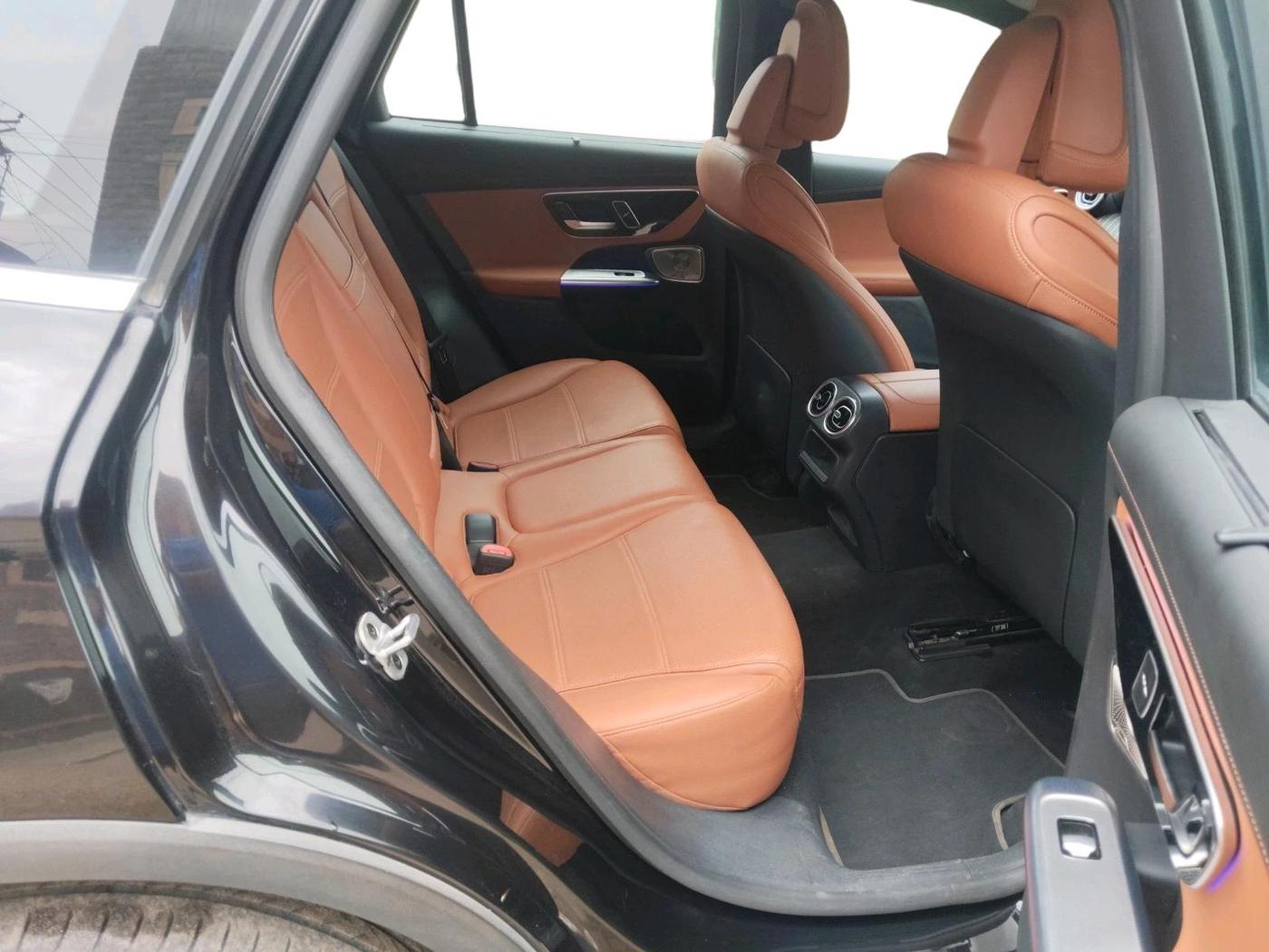 2024 Mercedes Benz GLC CLASS 220d 4MATIC, Diesel, Automatic, 16,214 km, interior