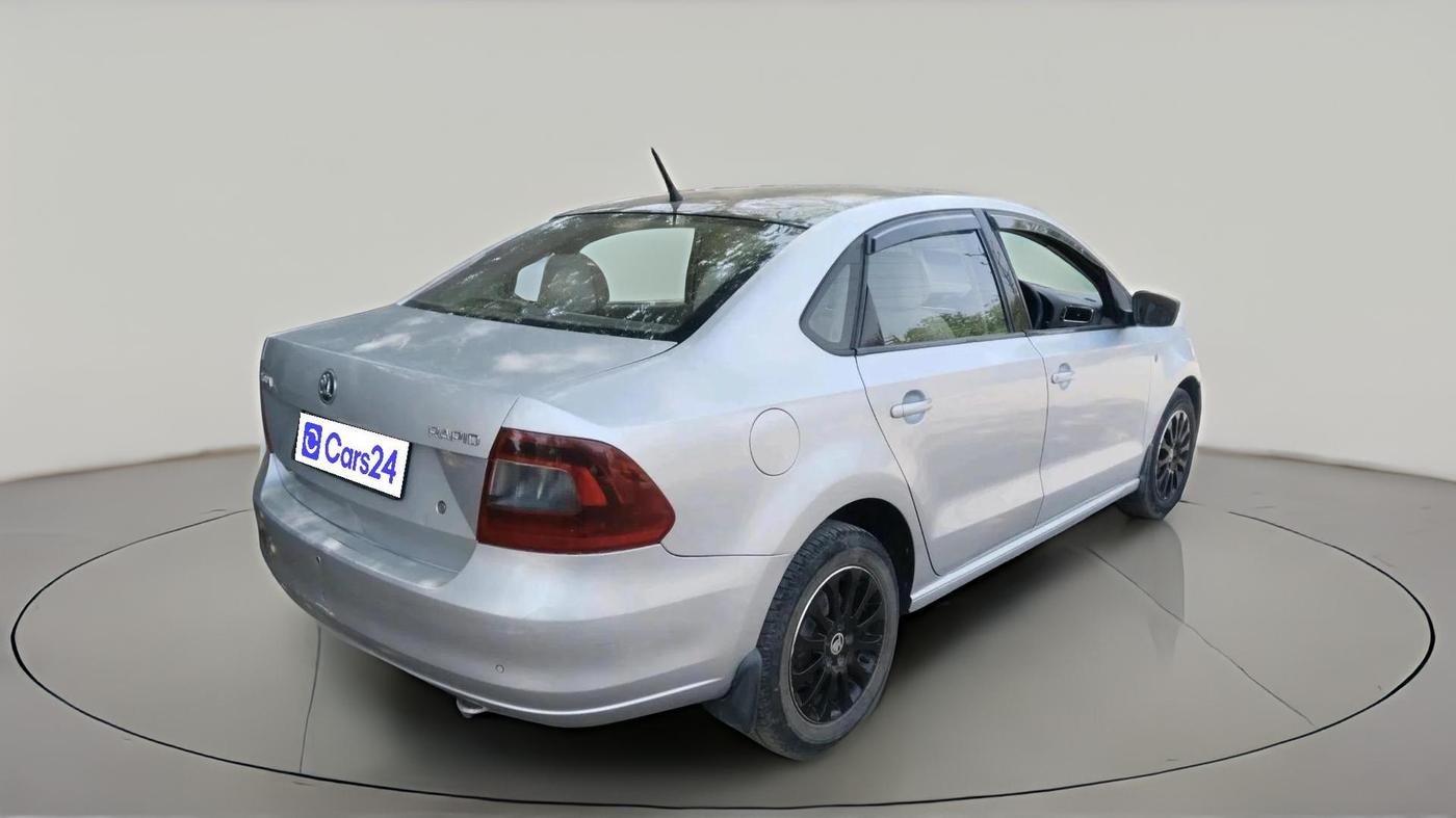 2015 Skoda Rapid 1.5 TDI CR ELEGANCE AT, Diesel, Automatic, 1,07,900 km, exterior