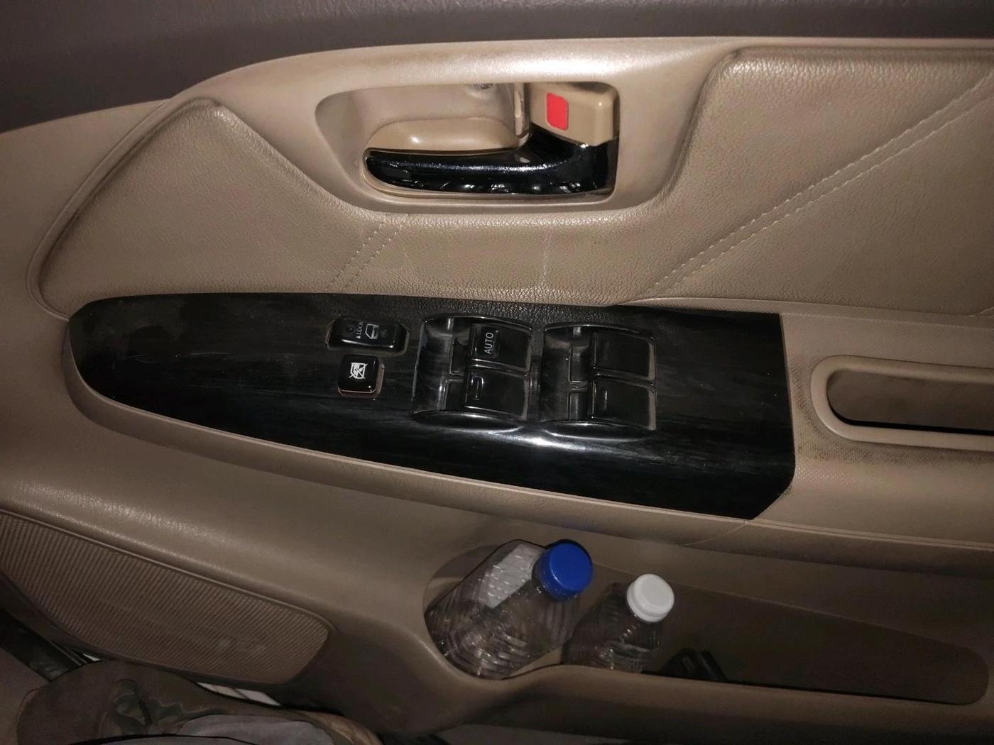 2013 Toyota Fortuner 3.0 4X2 AT, Diesel, Automatic, 2,57,555 km, interior