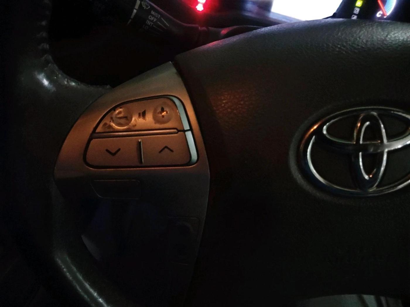2013 Toyota Fortuner 3.0 4X2 AT, Diesel, Automatic, 2,57,555 km, interior