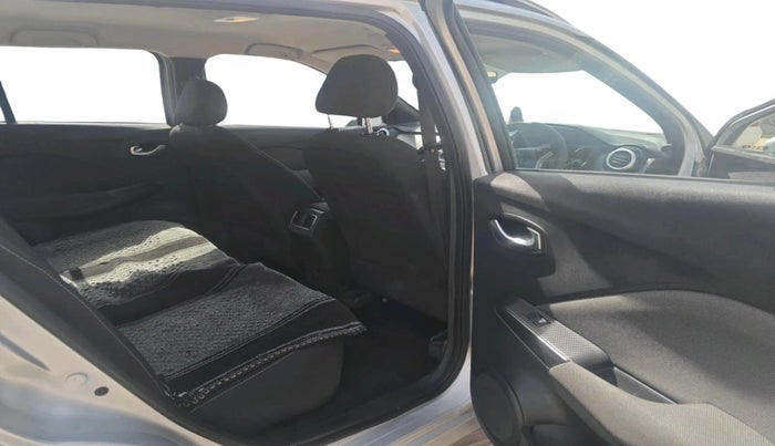 2021 Nissan Kicks XV 1.5, Petrol, Manual, 32,513 km, interior