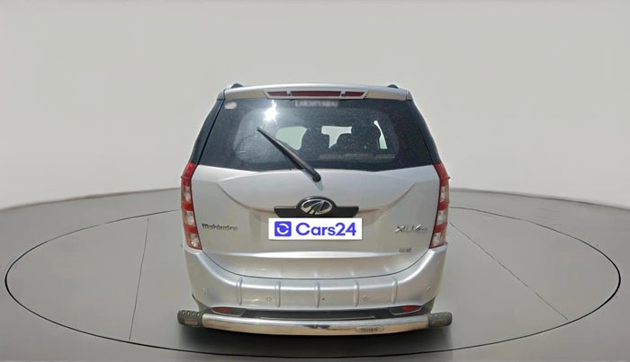 2015 Mahindra XUV500 W8, Diesel, Manual, 1,04,037 km, exterior