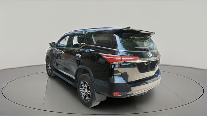 2025 Toyota Fortuner 4X2 AT 2.8 DIESEL, Diesel, Automatic, 41,124 km, exterior