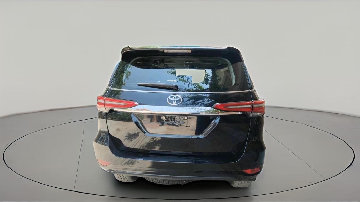 2025 Toyota Fortuner 4X2 AT 2.8 DIESEL, Diesel, Automatic, 41,124 km, exterior