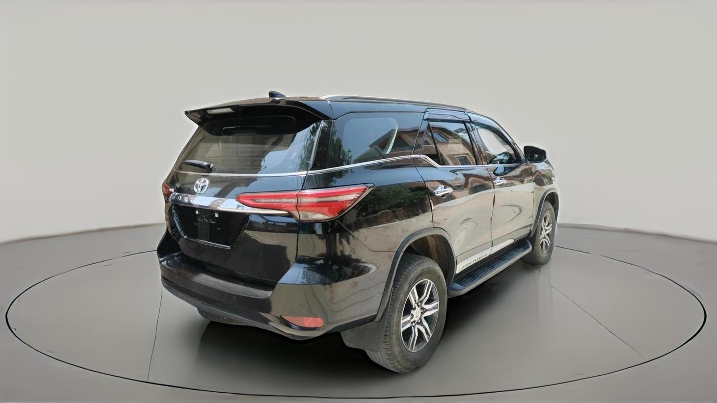 2025 Toyota Fortuner 4X2 AT 2.8 DIESEL, Diesel, Automatic, 41,124 km, exterior