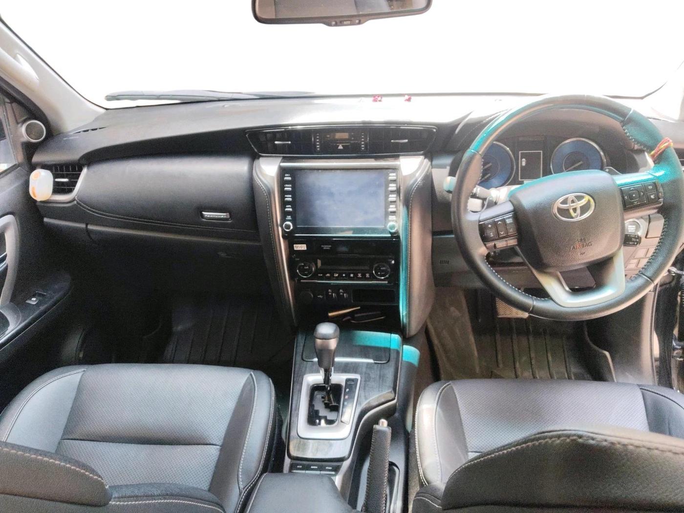 2025 Toyota Fortuner 4X2 AT 2.8 DIESEL, Diesel, Automatic, 41,124 km, interior