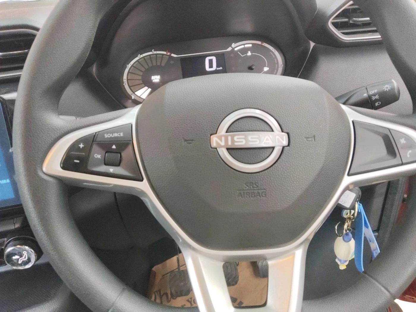 2025 Nissan MAGNITE Acenta B4D 1.0 Petrol MT, CNG, Manual, 3,280 km, interior