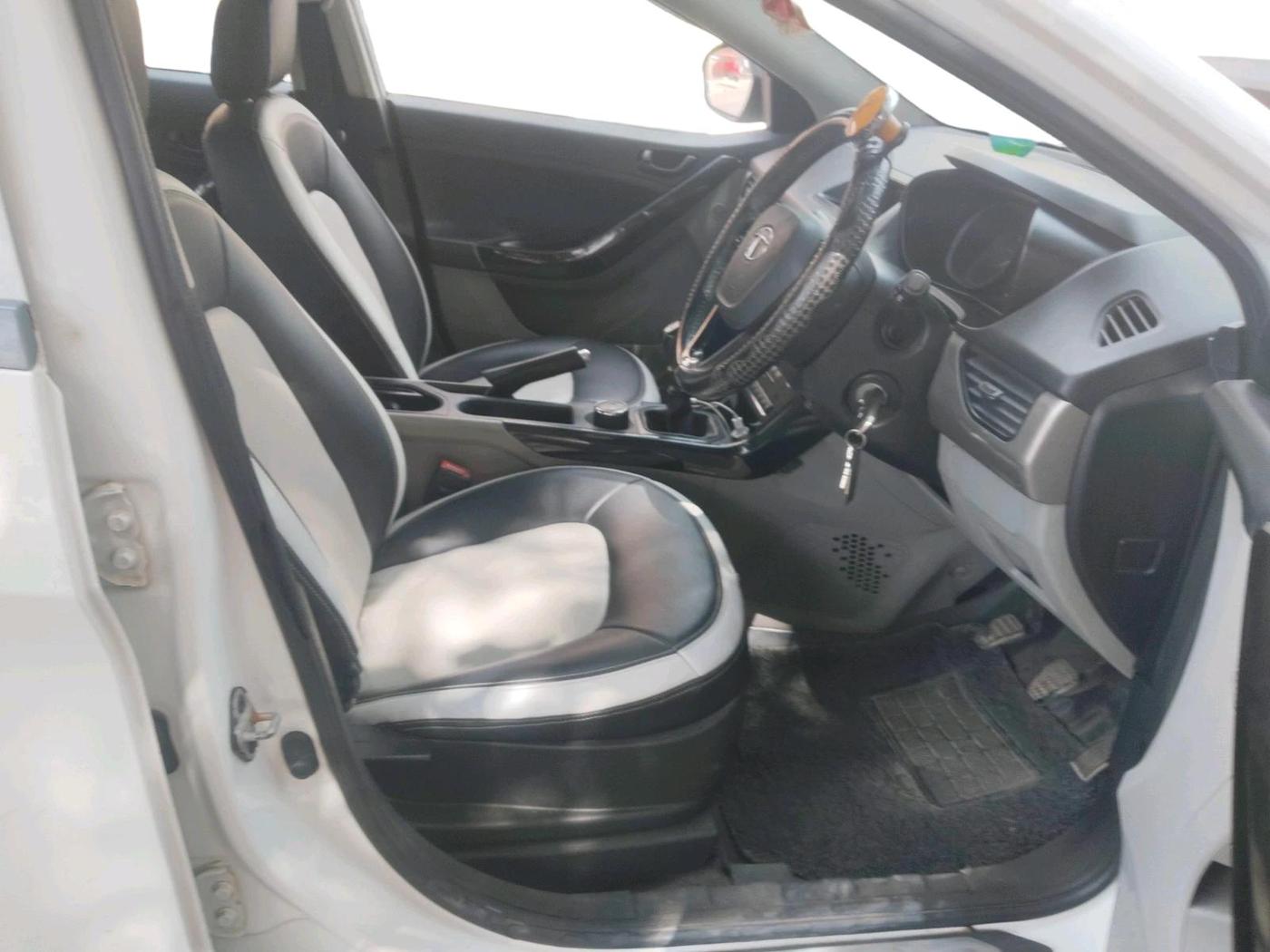 2019 Tata NEXON XM DIESEL, Diesel, Manual, 1,35,500 km, interior