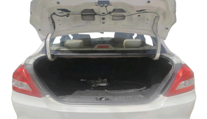 2013 Maruti Swift Dzire VDI, Diesel, Manual, 1,30,685 km, exterior