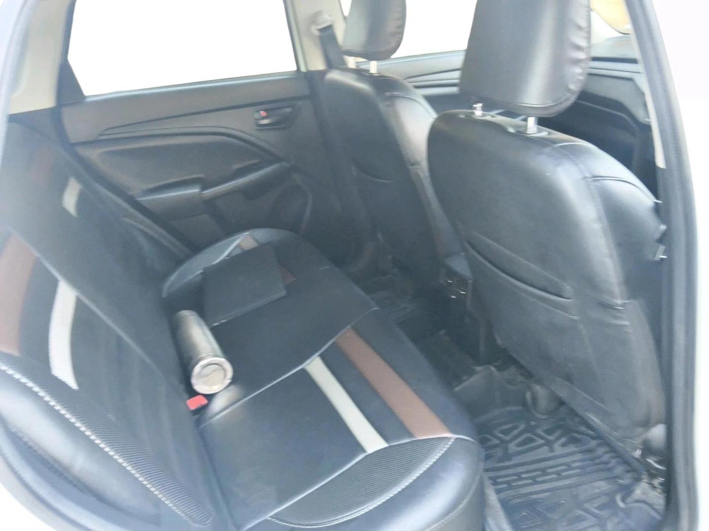 2023 Maruti BREZZA LXI, Petrol, Manual, 26,708 km, interior