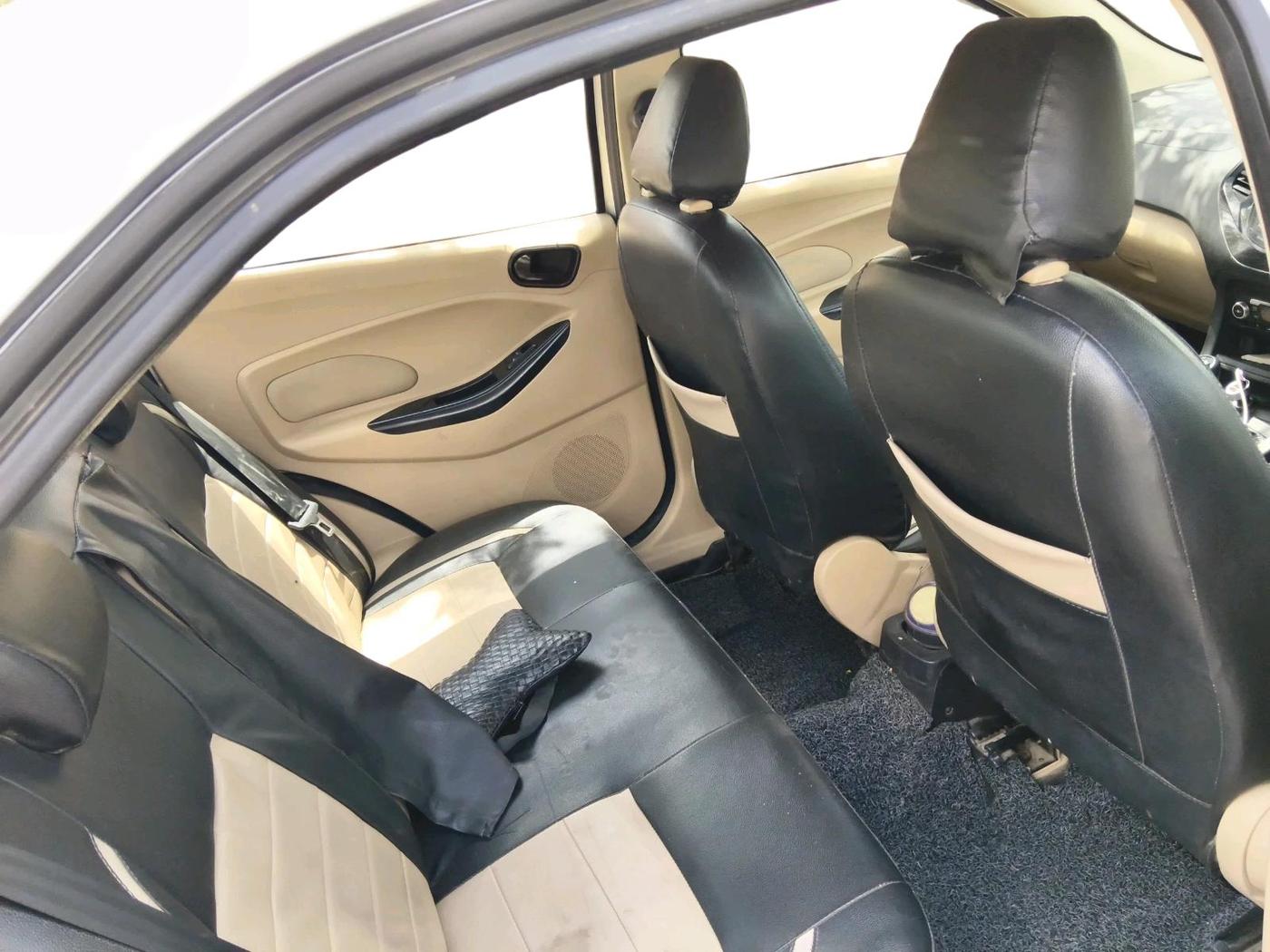 2017 Ford Figo Aspire TITANIUM 1.2 PETROL, Petrol, Manual, 1,07,898 km, interior