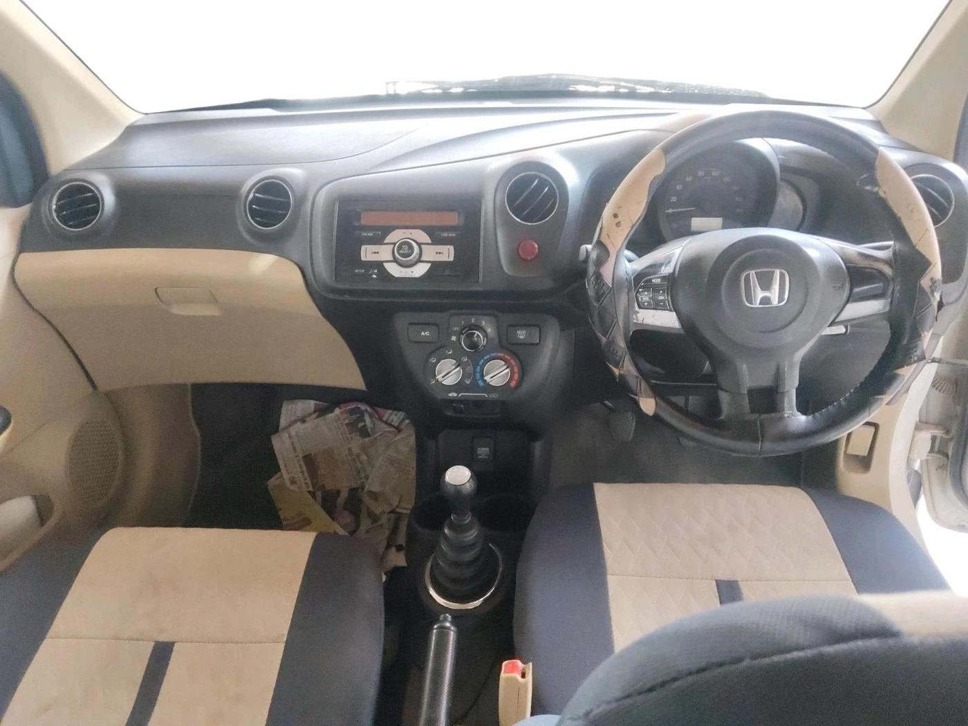 2014 Honda Brio S MT, Petrol, Manual, 71,178 km, interior