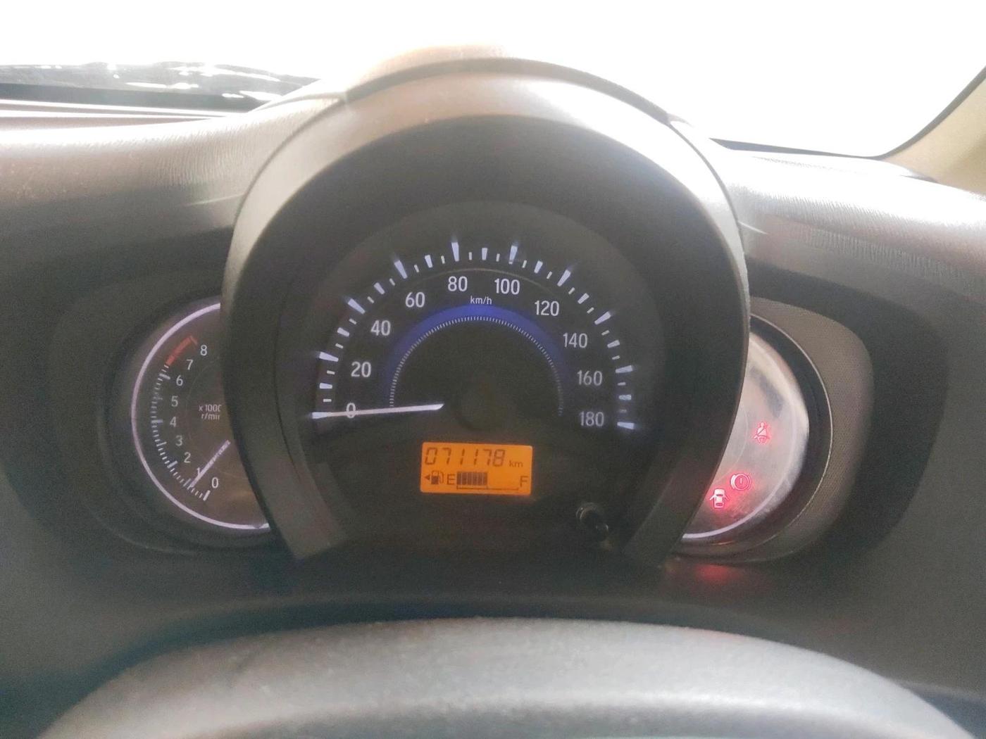2014 Honda Brio S MT, Petrol, Manual, 71,178 km, interior