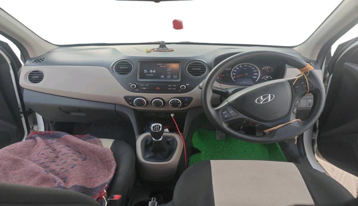 2020 Hyundai Grand i10 SPORTZ 1.2 KAPPA VTVT, Petrol, Manual, 93,259 km, interior