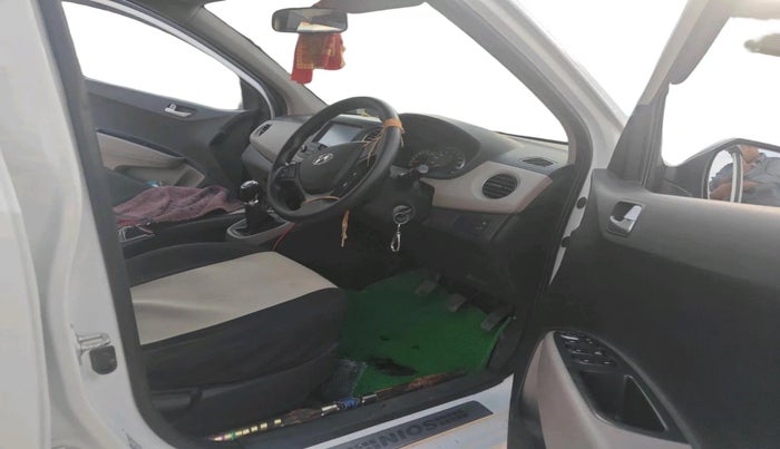 2020 Hyundai Grand i10 SPORTZ 1.2 KAPPA VTVT, Petrol, Manual, 93,259 km, interior