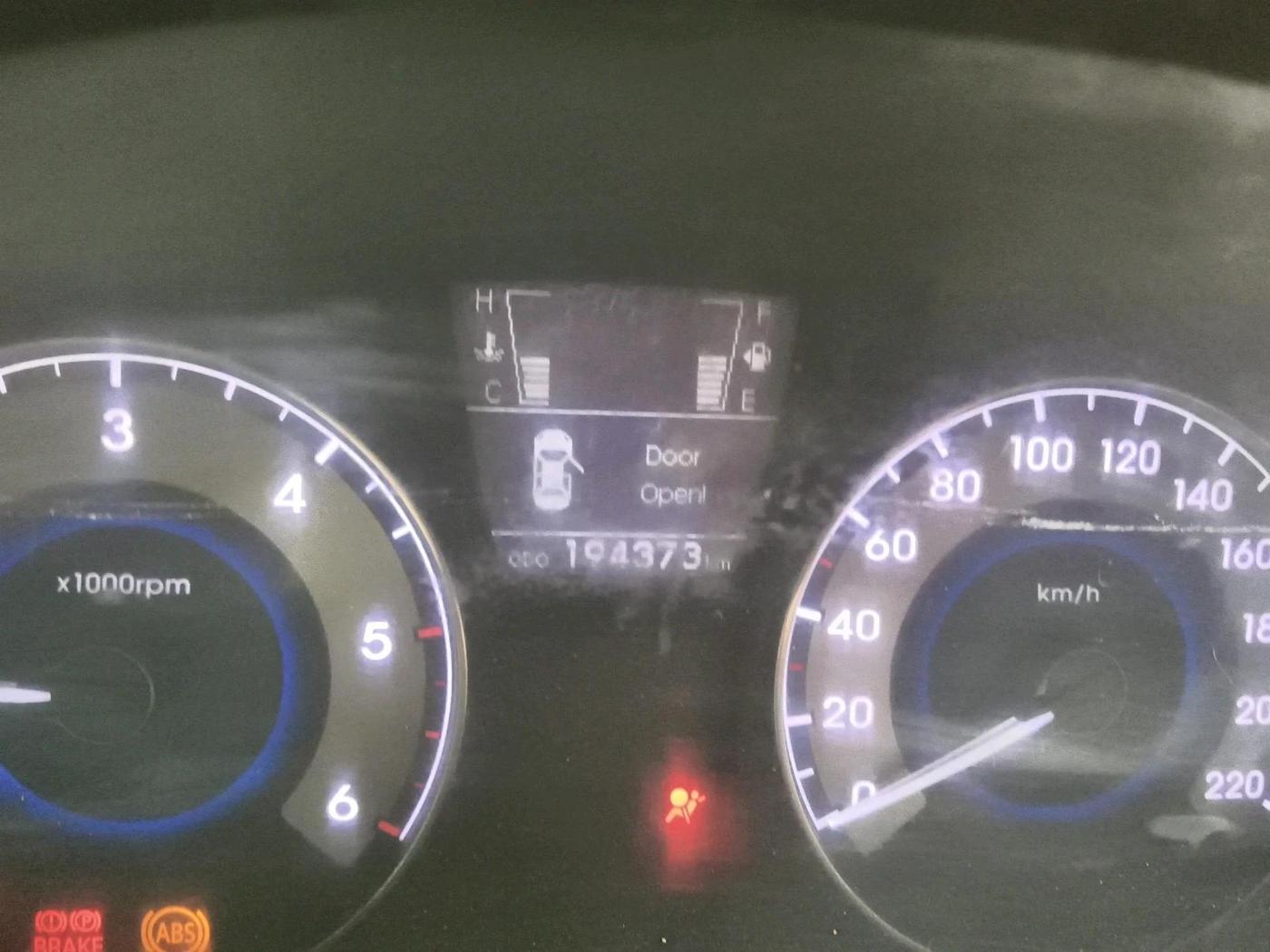 2012 Hyundai Verna FLUIDIC 1.6 CRDI SX, Diesel, Manual, 1,94,373 km, interior