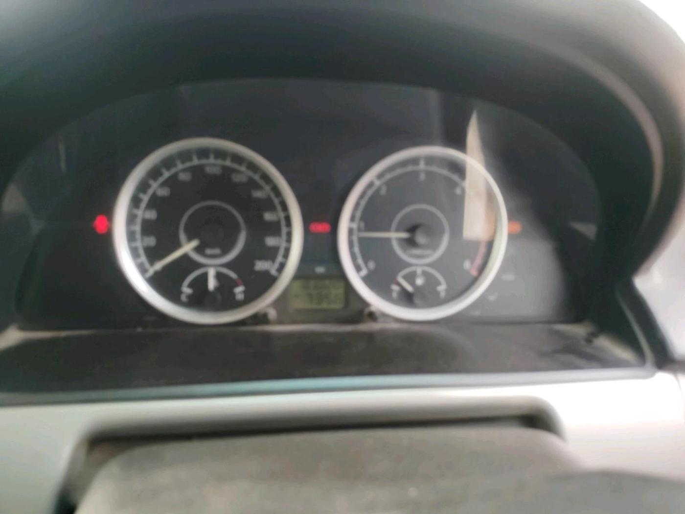 2012 Tata Safari Storme 2.2 EX 4X2, Diesel, Manual, 1,83,820 km, interior