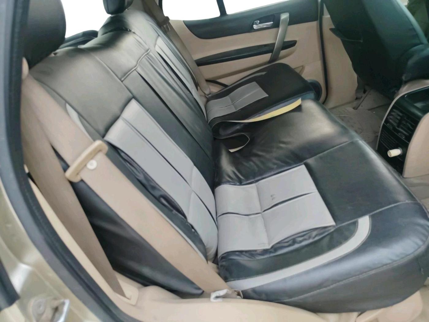 2012 Tata Safari Storme 2.2 EX 4X2, Diesel, Manual, 1,83,820 km, interior
