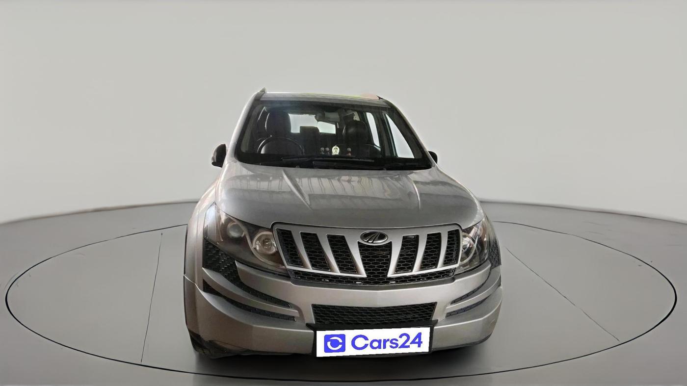 2014 Mahindra XUV500 W8, Diesel, Manual, 1,44,358 km, exterior