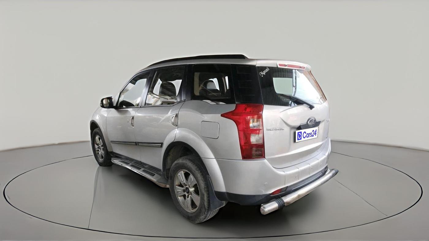 2014 Mahindra XUV500 W8, Diesel, Manual, 1,44,358 km, exterior
