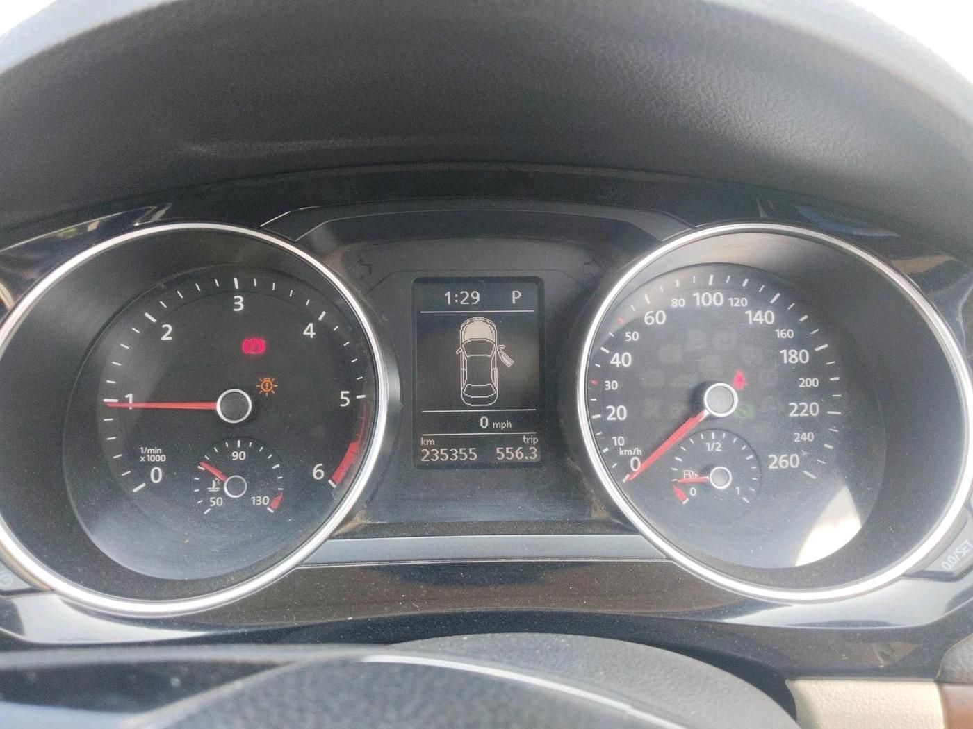 2015 Volkswagen Jetta HIGHLINE TDI AT, Diesel, Automatic, 2,35,355 km, interior