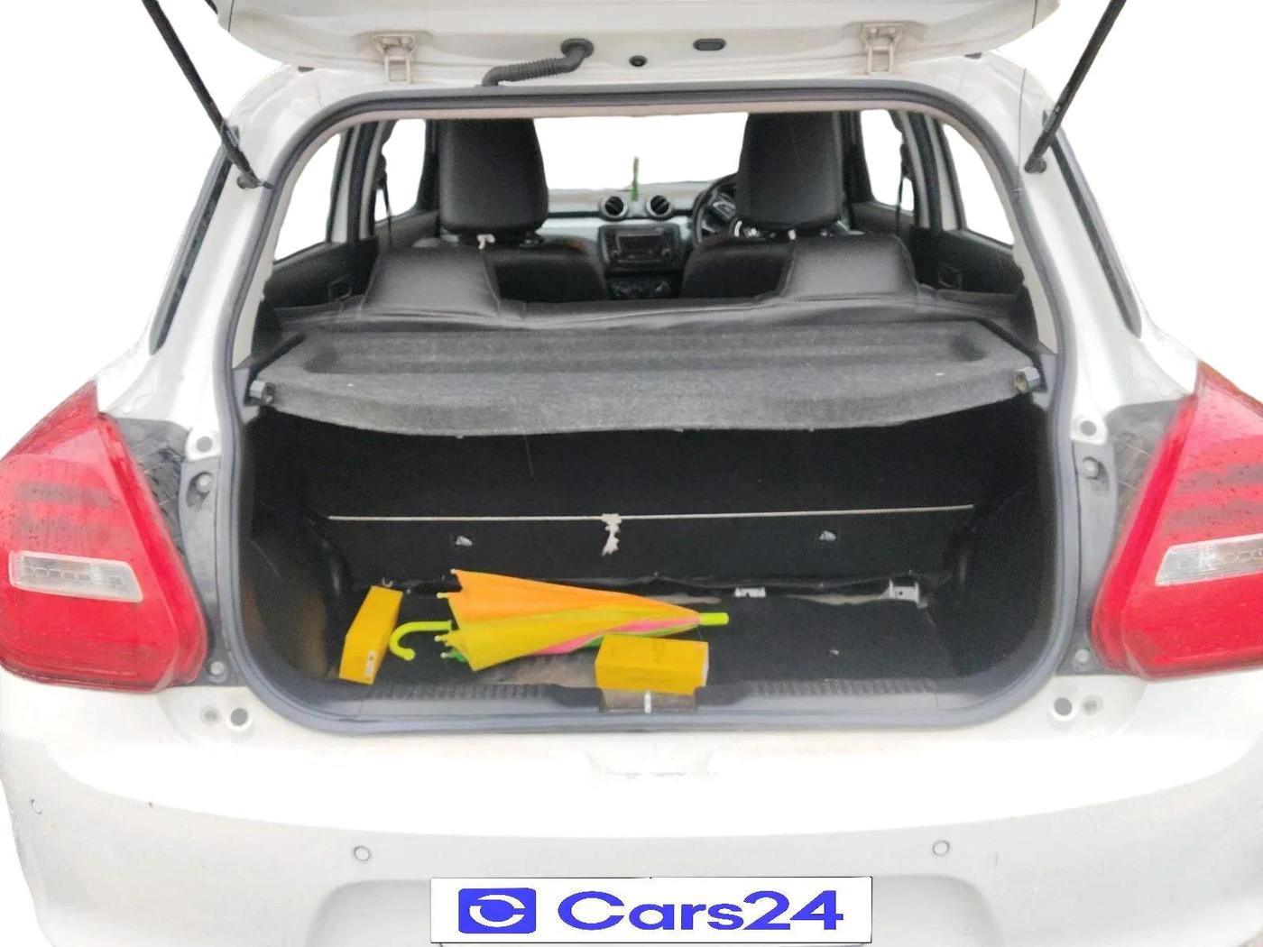 2020 Maruti Swift VXI, Petrol, Manual, 32,755 km, exterior