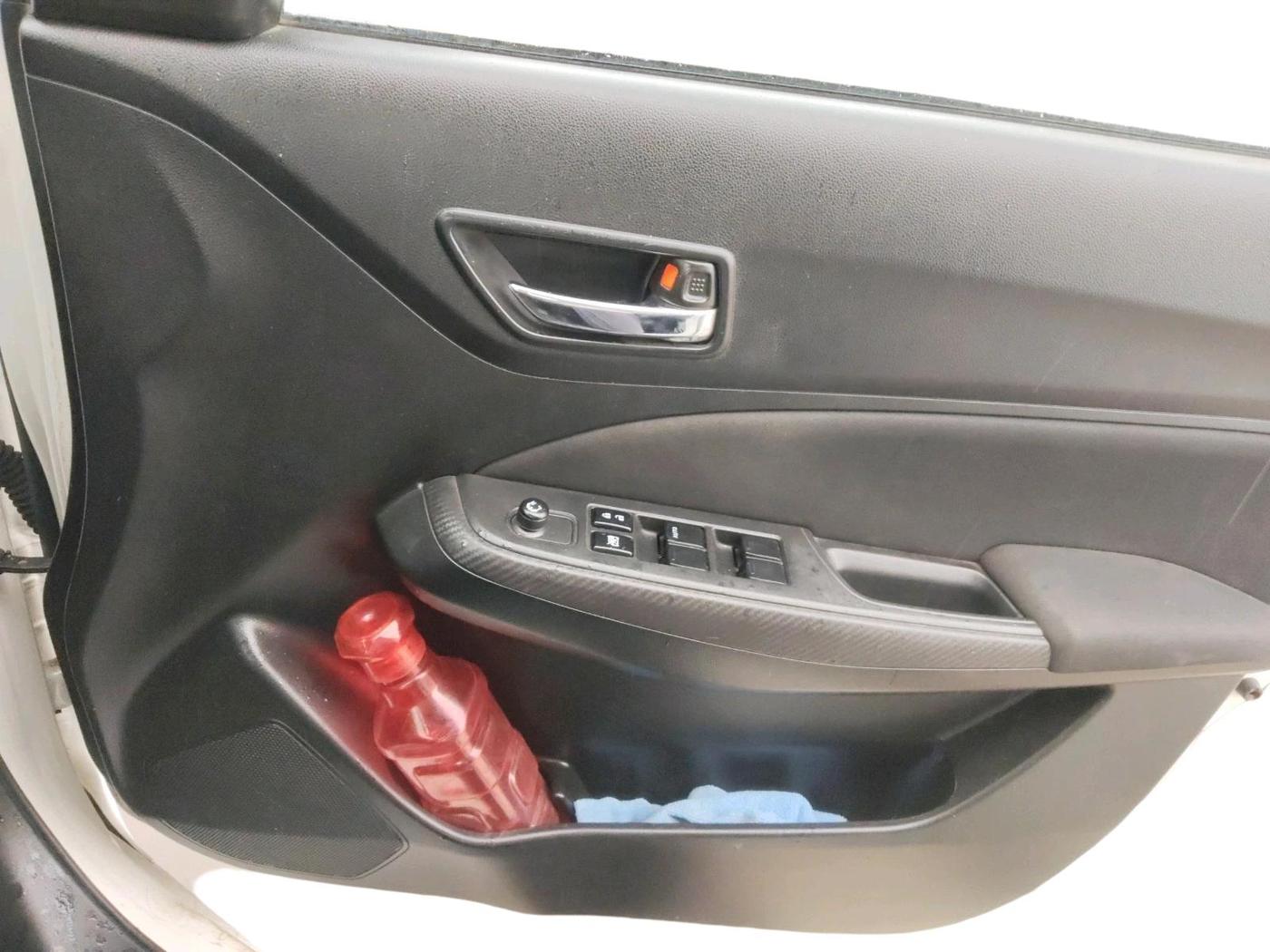 2020 Maruti Swift VXI, Petrol, Manual, 32,755 km, interior