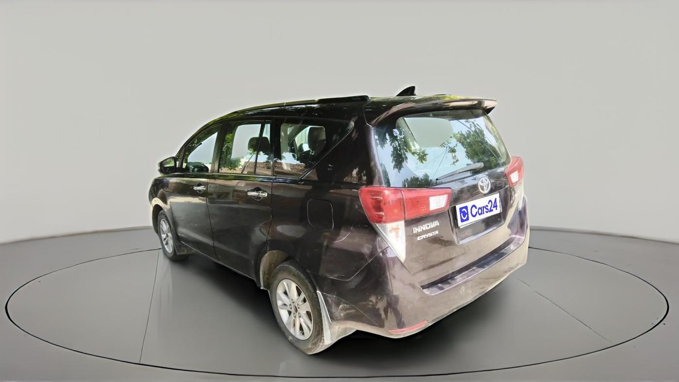 2017 Toyota Innova Crysta 2.8 ZX AT 7 STR, Diesel, Automatic, 1,52,305 km, exterior