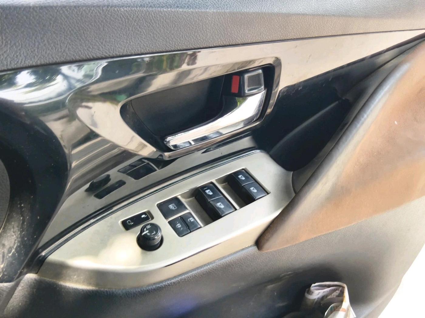 2017 Toyota Innova Crysta 2.8 ZX AT 7 STR, Diesel, Automatic, 1,52,305 km, interior