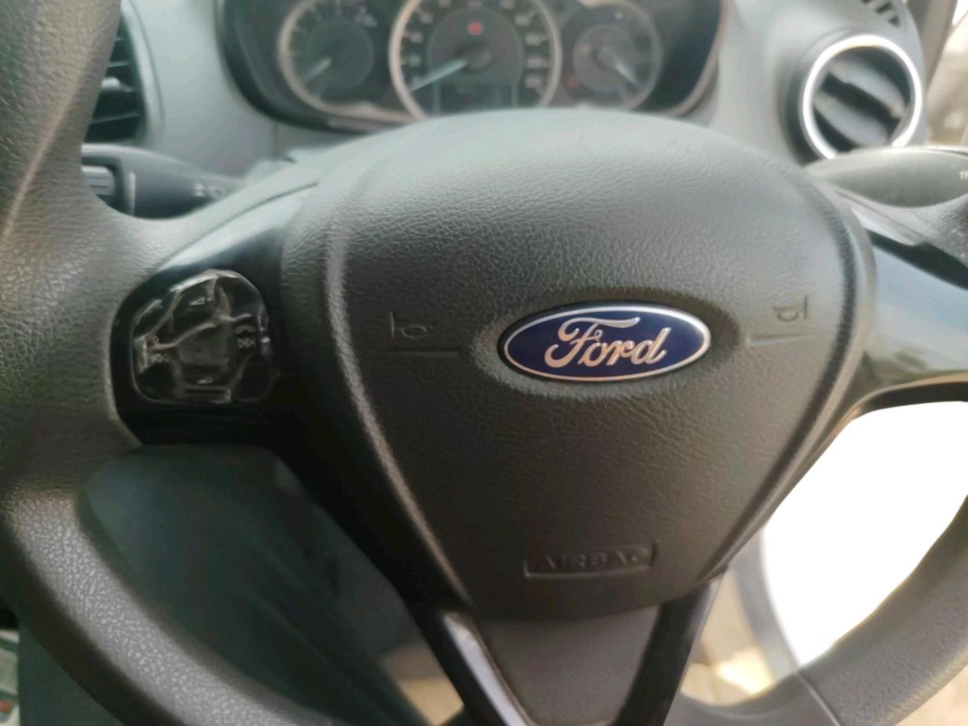 2015 Ford Figo Aspire TITANIUM PLUS 1.5 DIESEL, Diesel, Manual, 1,45,752 km, interior