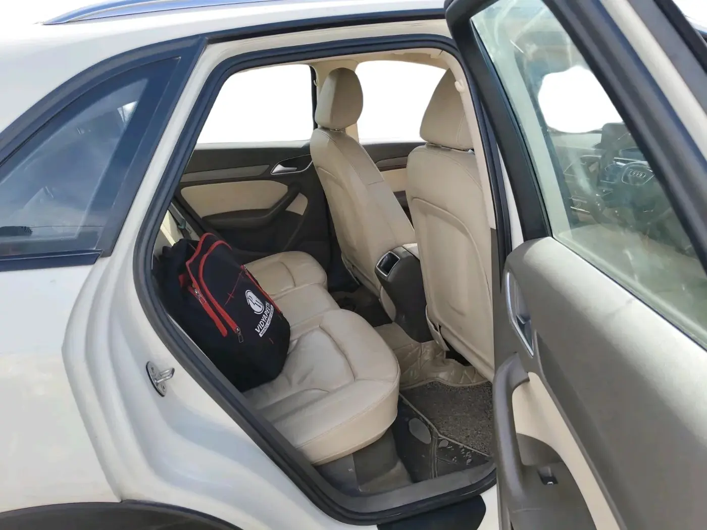 2013 Audi Q3 2.0 TDI QUATTRO, Diesel, Automatic, 83,508 km, interior