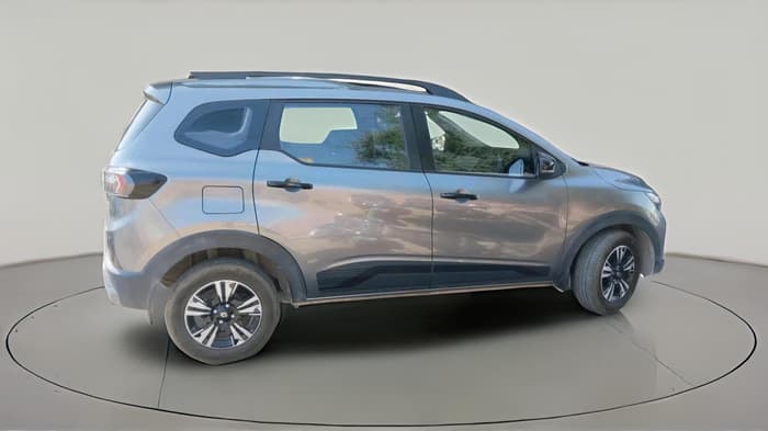 2026 Renault TRIBER Emotion, Petrol, Manual, 13,197 km, exterior