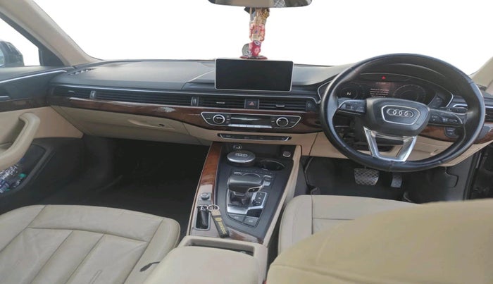 2017 Audi A4 35 TDI Technology, Diesel, Automatic, 1,14,569 km, interior