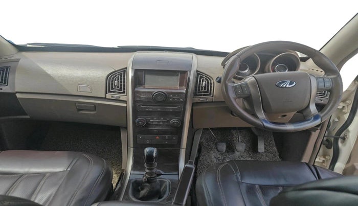 2013 Mahindra XUV500 W8, Diesel, Manual, 1,71,332 km, interior