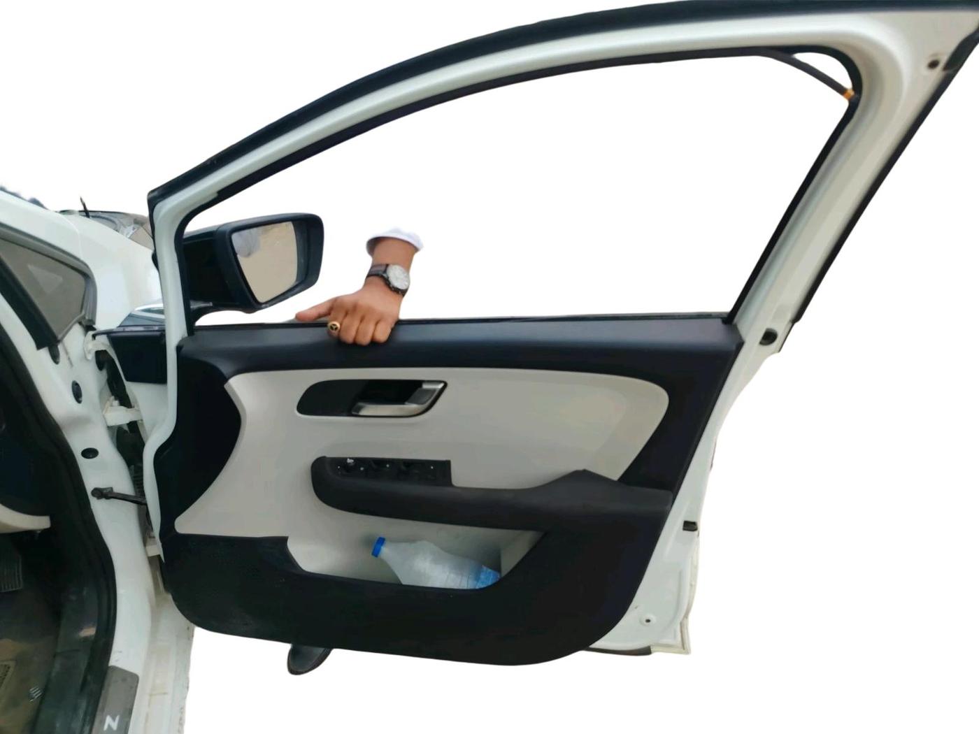 2021 Tata ALTROZ XZ PLUS PETROL, Petrol, Manual, 72,996 km, interior
