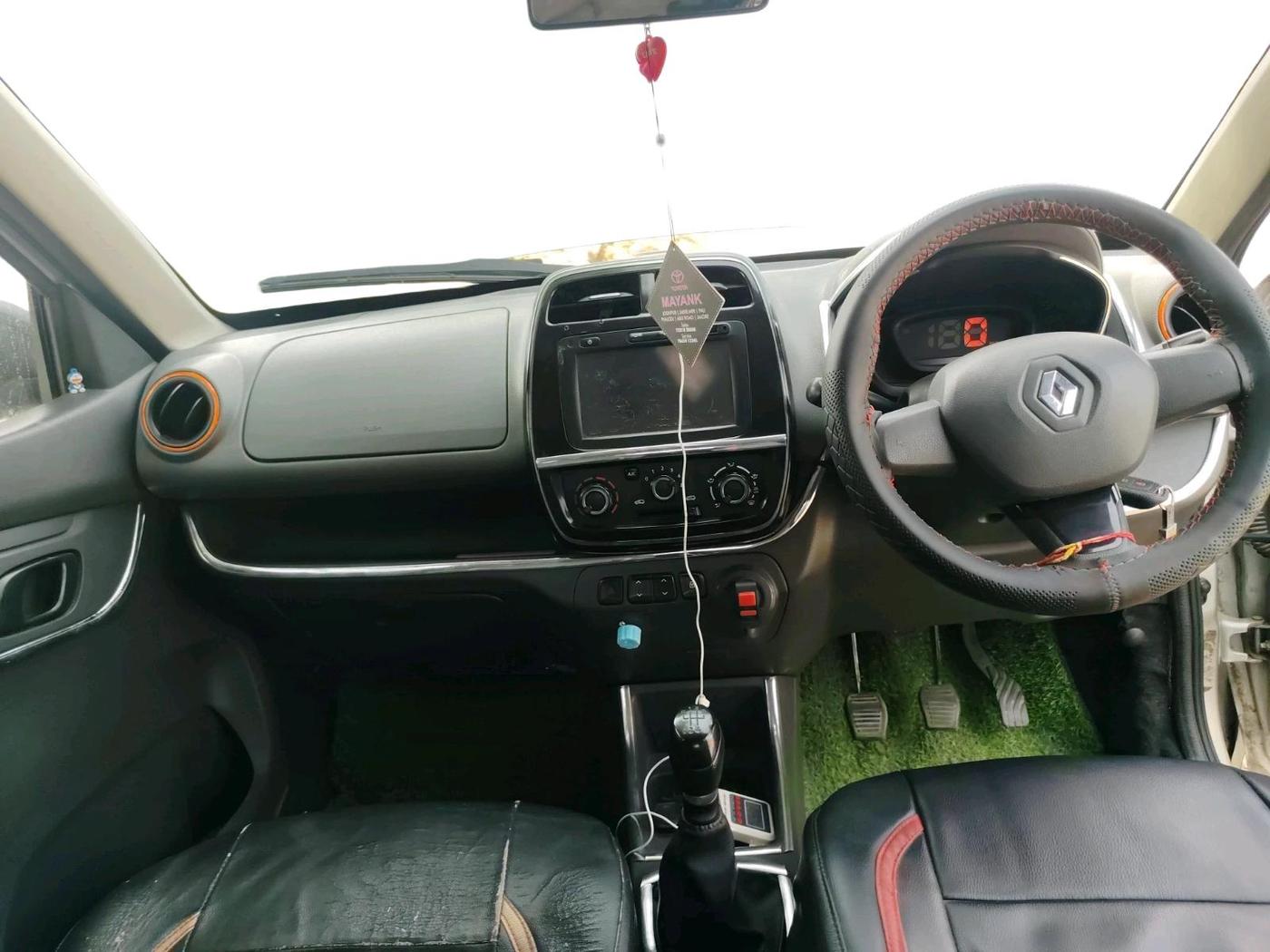 2016 Renault Kwid RXT 1.0, Petrol, Manual, 55,692 km, interior