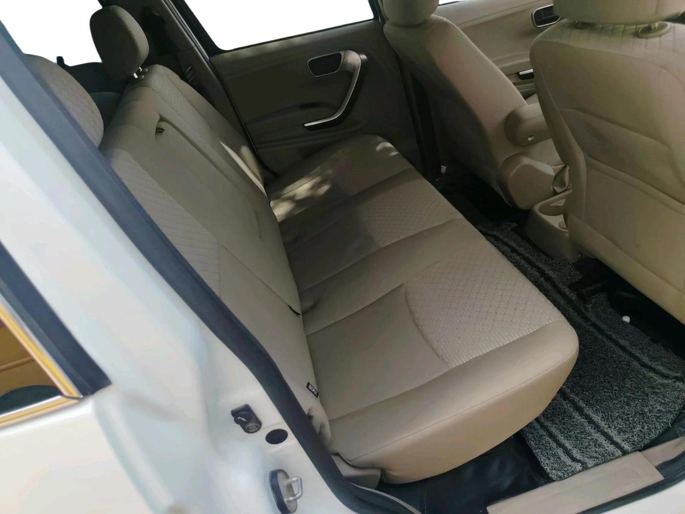 2022 Mahindra BOLERO NEO N 10, Diesel, Manual, 50,889 km, interior