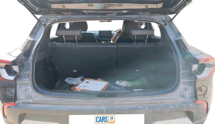 2024 Renault Kiger RXZ MT, Petrol, Manual, 16,793 km, exterior