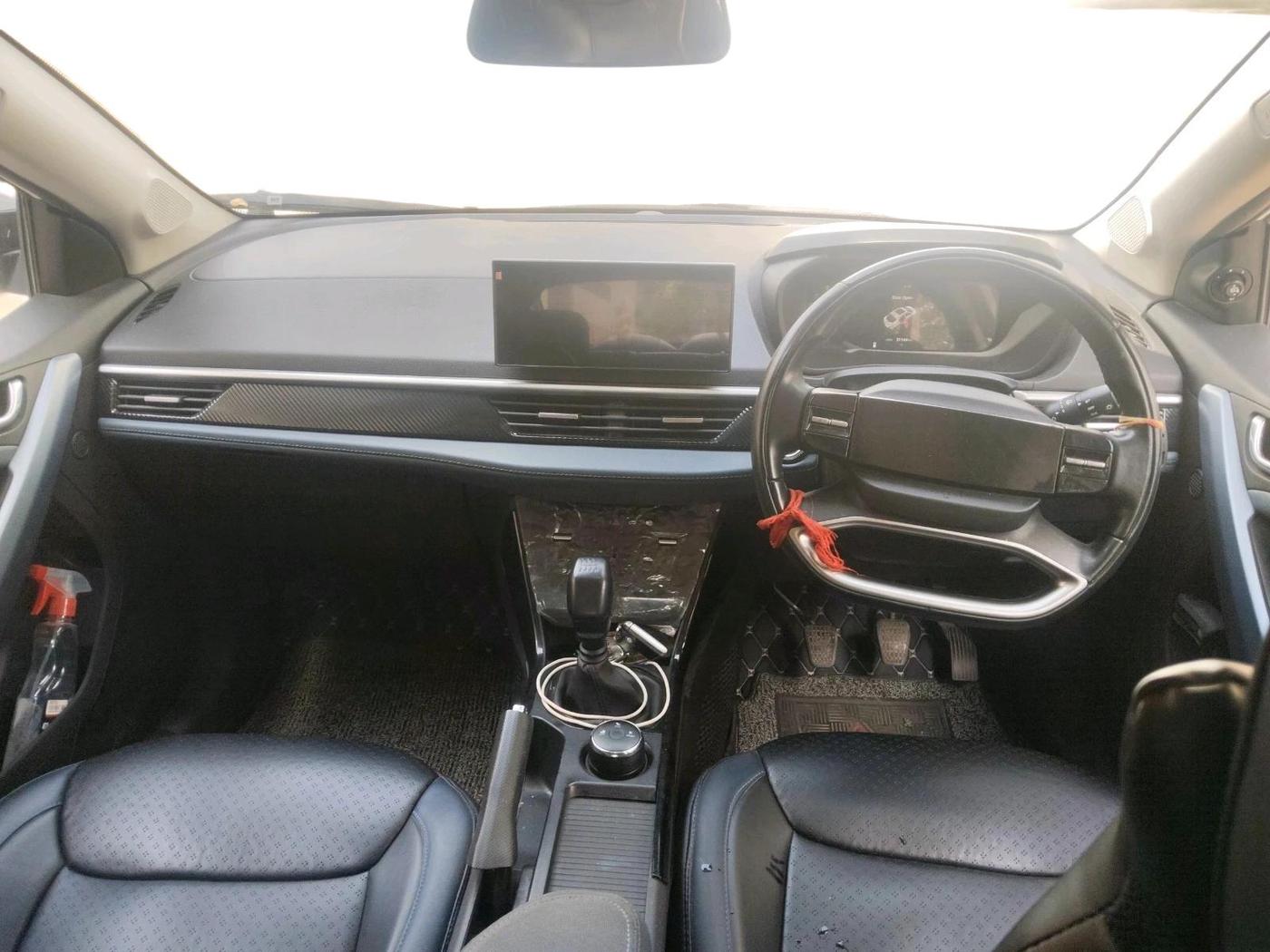 2024 Tata Curvv Creative Plus S 1.2 Petrol 6MT, Petrol, Manual, 31,144 km, interior