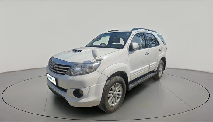 2013 Toyota Fortuner 3.0 4X2 MT, Diesel, Manual, 2,29,697 km, exterior
