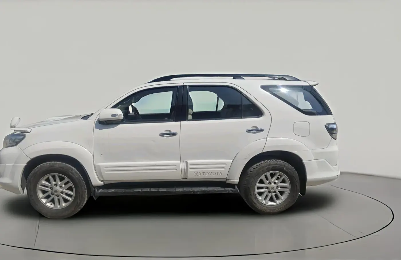 2013 Toyota Fortuner 3.0 4X2 MT, Diesel, Manual, 2,29,697 km, exterior