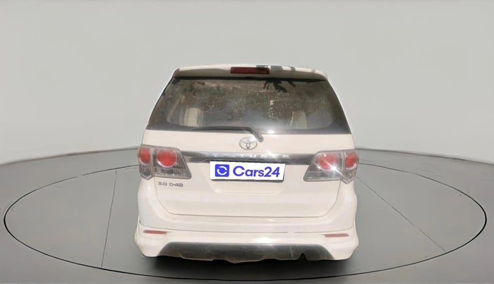 2013 Toyota Fortuner 3.0 4X2 MT, Diesel, Manual, 2,29,697 km, exterior