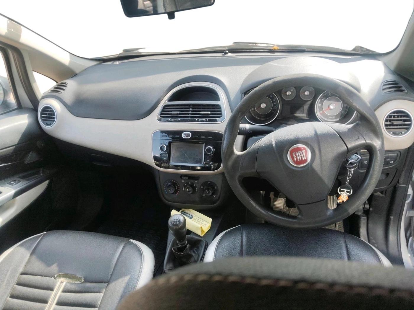 2016 Fiat URBAN CROSS ACTIVE MULTIJET, Diesel, Manual, 76,473 km, interior