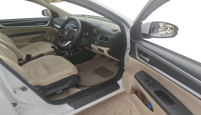 2024 Honda Amaze 1.2L I-VTEC VX, Petrol, Manual, 17,043 km, interior