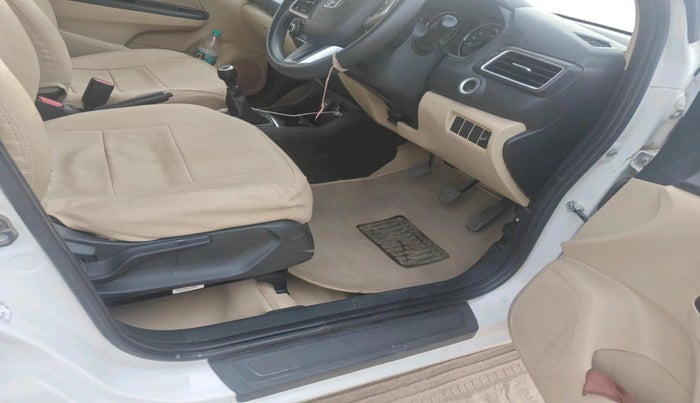 2024 Honda Amaze 1.2L I-VTEC VX, Petrol, Manual, 17,043 km, interior