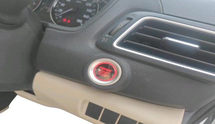 2024 Honda Amaze 1.2L I-VTEC VX, Petrol, Manual, 17,043 km, interior